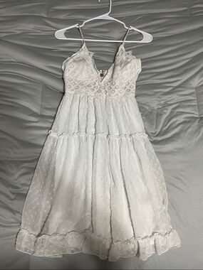 Justify White Lace-Trim Tiered Chemise